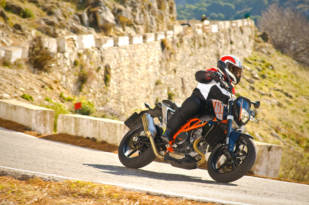 KTM 690 Duke KTM 690 Duke