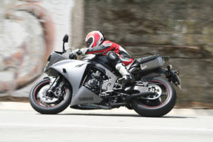 Yamaha YZF-R1 Yamaha YZF-R1