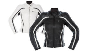 Chicas a la moda con la nueva chaqueta Black Jack Lady de Axo Chicas a la moda con la nueva chaqueta Black Jack Lady de Axo