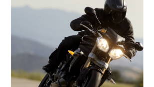 Las gamas Adventure y Roadster de Triumph, más equipadas este verano