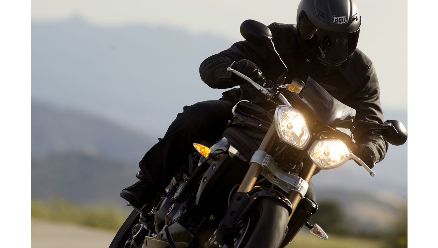 Las gamas Adventure y Roadster de Triumph, más equipadas este verano