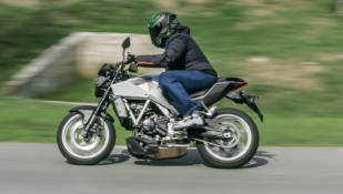 Hyosung GD250N Exiv: galería de imágenes