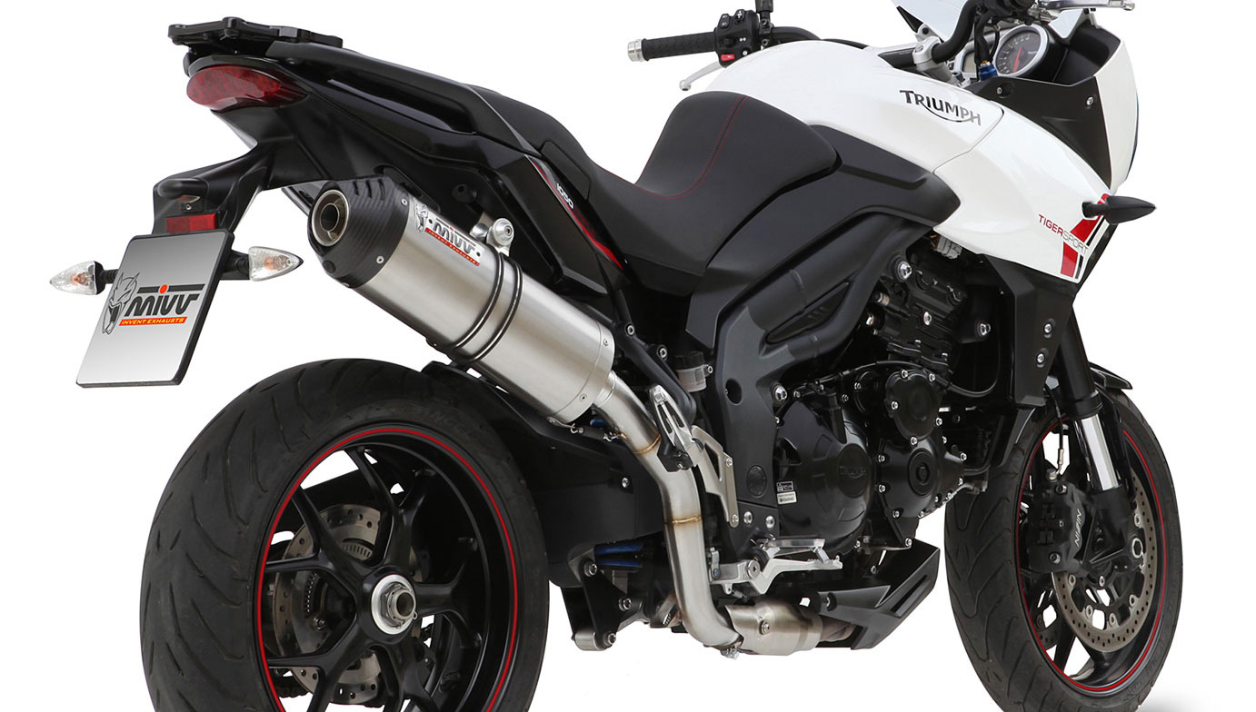 La Triumph Tiger 1050 Sport ruge con Mivv
