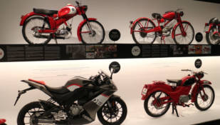 La exposición Catalunya Moto abre sus puertas en el Palau Robert de Barcelona