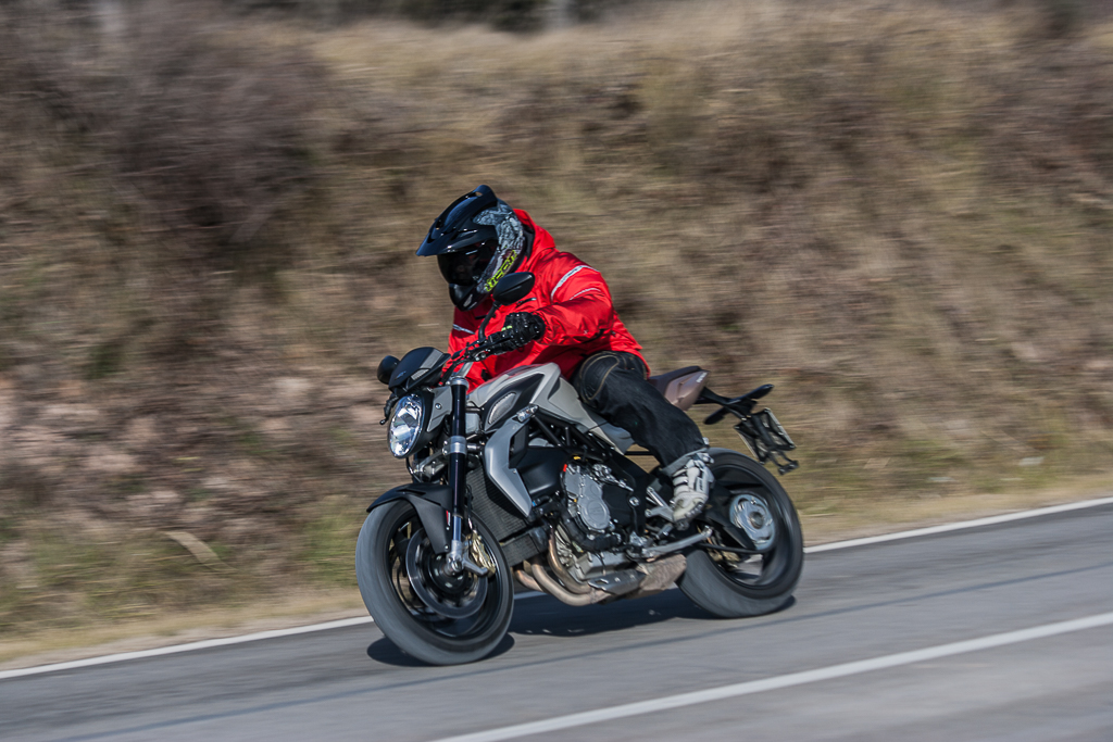 MV Agusta Brutale 675: galería de imágenes