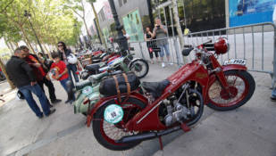 La IV Motoclàssica Barcelona reúne a más de 130 motos anteriores a 1986