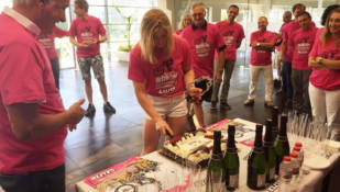Emma Bristow celebra en Galfer su doble título mundial de Trial