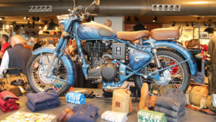 Royal Enfield abre su primera tienda oficial en España Royal Enfield abre su primera tienda oficial en España