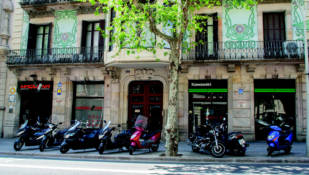 Maquina Motors Bruc cumple un año y lo celebra con una jornada rutera