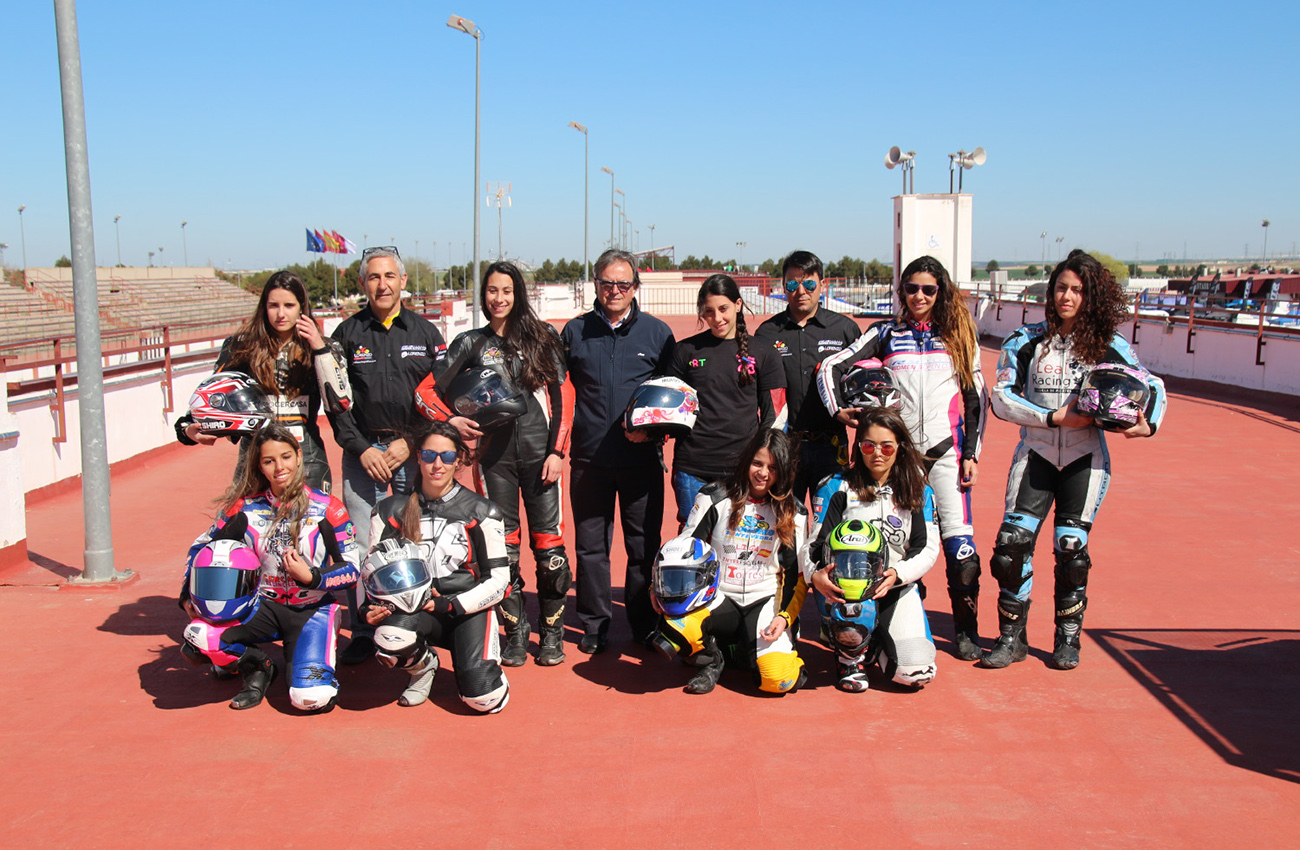 J.Juan, patrocinador de la Women’s Open Cup Yamaha R3