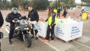 “Bikers vs la fam” recauda más de 5.000 kilos de comida para el Banc d’Aliments