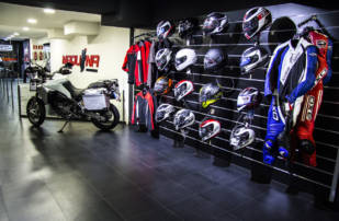 El Ducati Service de Maquina Motors
