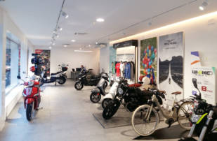 Grupo Piaggio estrena concesionarios “Motoplex” en San Sebastián, Córdoba y Andorra