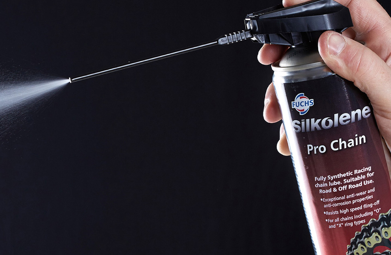 Los sprays para moto Fuchs Silkolene, ahora de aplicación más precisa
