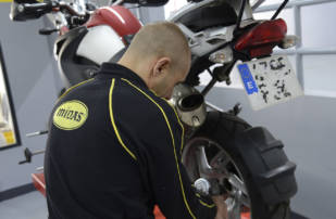 Midas abre en Barcelona su segundo taller exclusivo de motocicletas