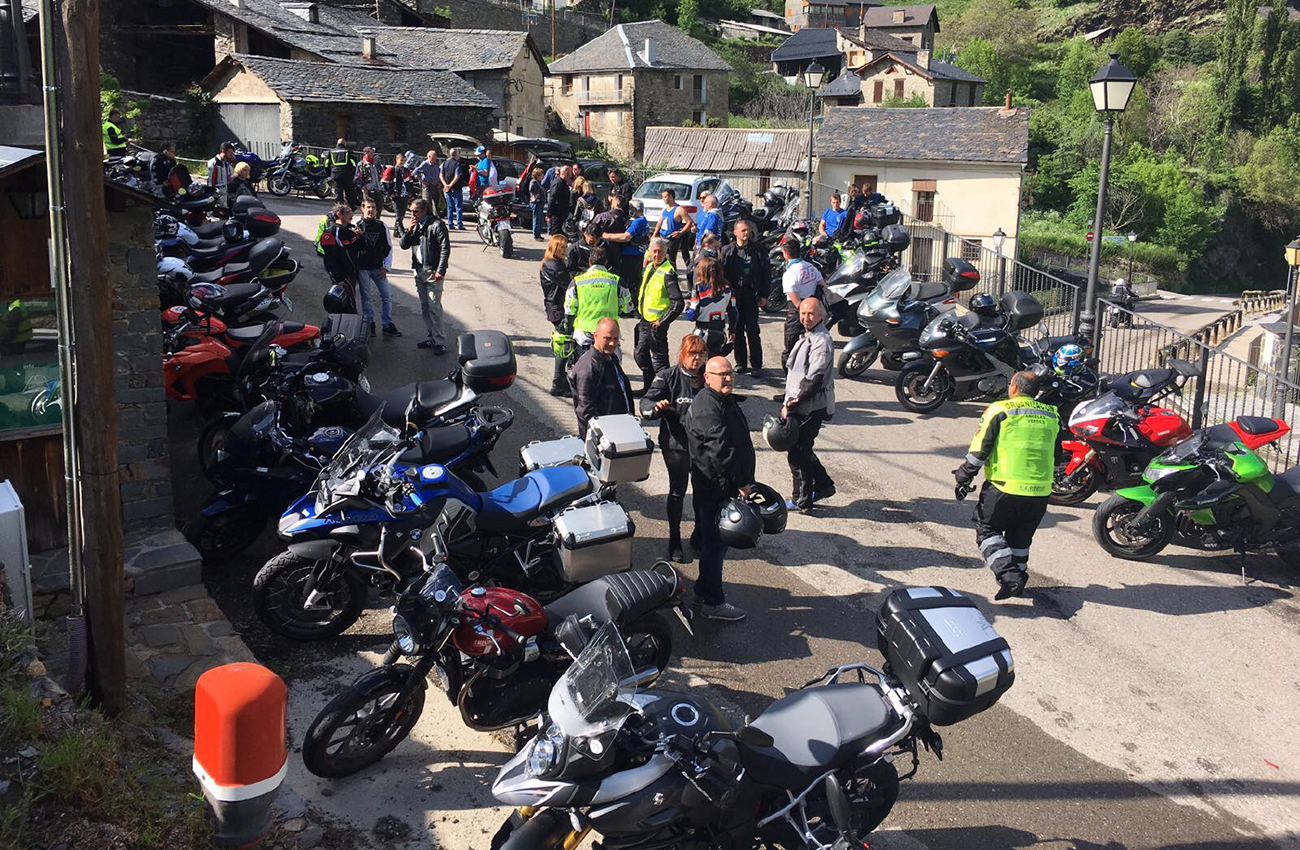 Sort (Lleida) acogió la Moto Pirinaic’s, una concentración motera solidaria