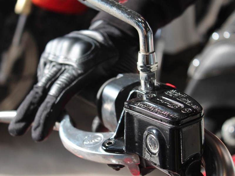 Sistema de freno J.Juan para la Indian Scout