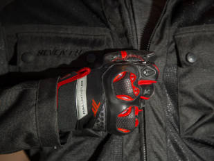 Tributo a las esencias con los guantes Naked SD-N14 y SD-N32 de Seventy Degrees
