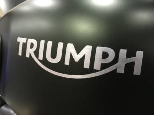 Triumph Motorcycles y Bajaj Auto se alían para desarrollar una línea de motocicletas de media cilindrada Triumph Motorcycles y Bajaj Auto se alían para desarrollar una línea de motocicletas de media cilindrada