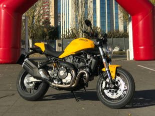 Esencia monstruosa: nueva Monster 821 de Ducati