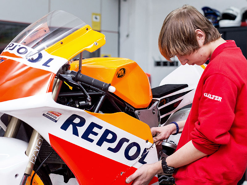 Galfer y la Escuela Monlau Repsol prolongan su alianza hasta 2019