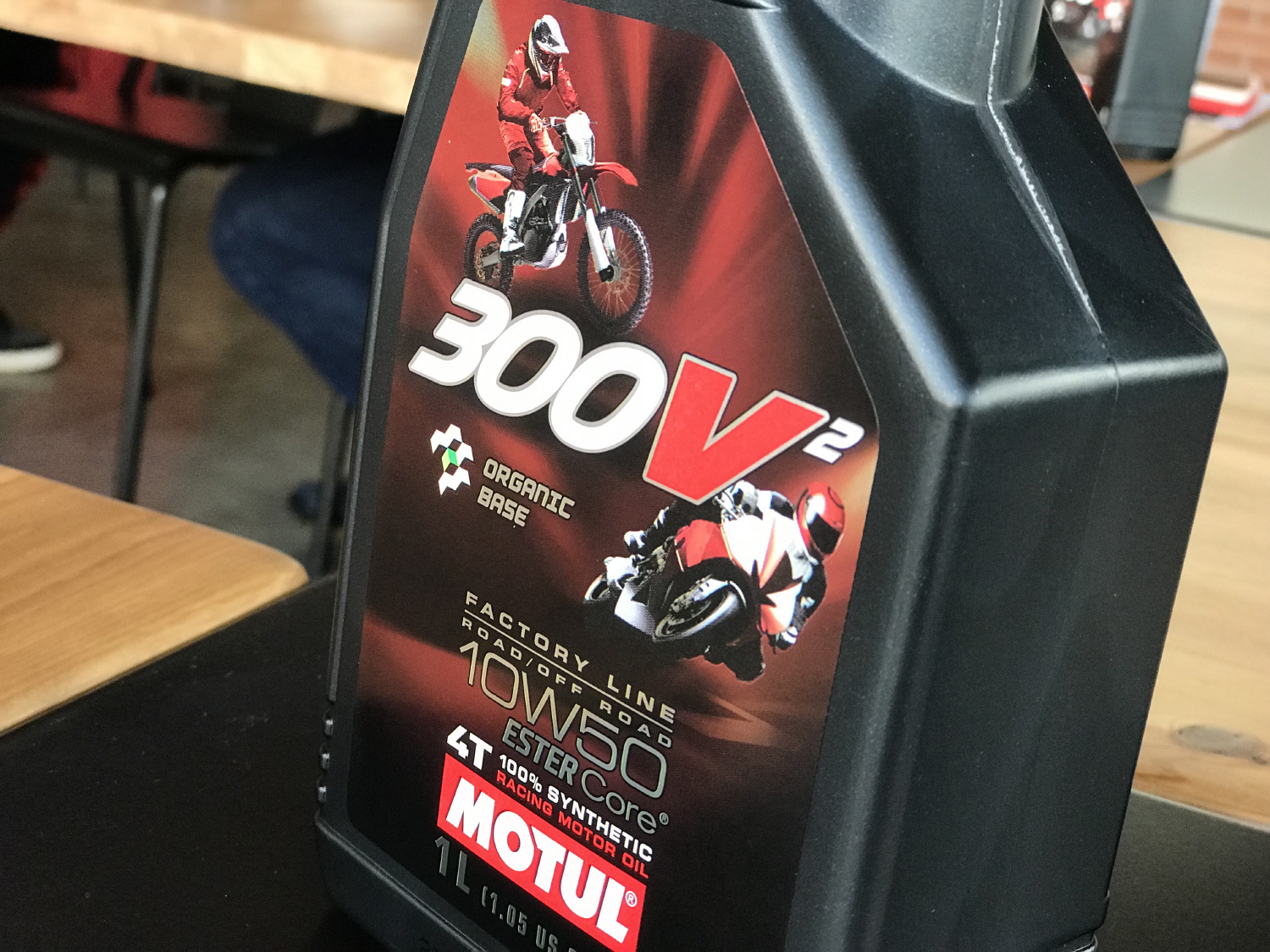 Motul lanza nuevo lubricante y se integra en ANESDOR