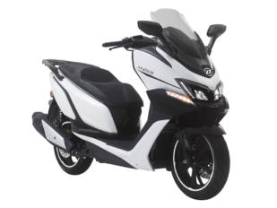 La XQ 125, el nuevo buque insignia de Daelim