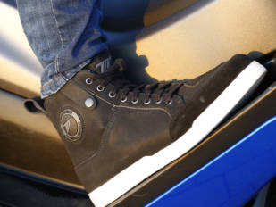 Las nuevas botas SD-BC7 de Seventy Degrees presumen de vocación urbana