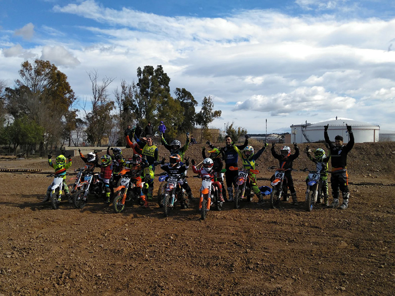 Formando a los pilotos de motocross del futuro