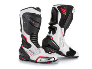 Seventy Degrees lanza sus nuevas botas racing SD-BR1 Seventy Degrees lanza sus nuevas botas racing SD-BR1