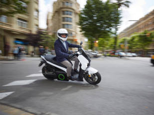 Silence es la empresa que vende más vehículos eléctricos en España Silence es la empresa que vende más vehículos eléctricos en España