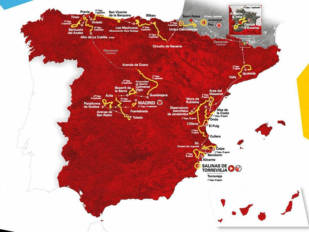 La Yamaha Niken vuelve a ser la moto de La Vuelta La Yamaha Niken vuelve a ser la moto de La Vuelta