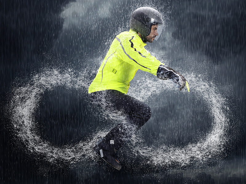 Plántale cara a la lluvia extrema con el conjunto impermeable Set Diluvio Pro de Tucano Urbano