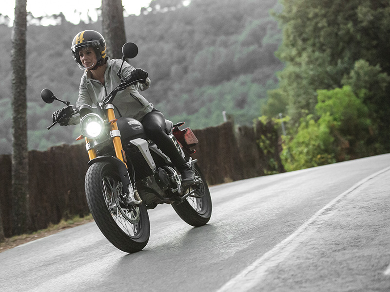 La Fantic Caballero Flat Track 125 busca jinete