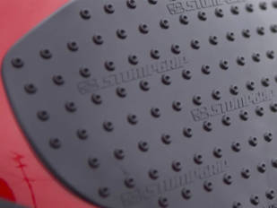 Totimport asume la distribución de los adhesivos de tracción para depósito Stompgrip Totimport asume la distribución de los adhesivos de tracción para depósito Stompgrip