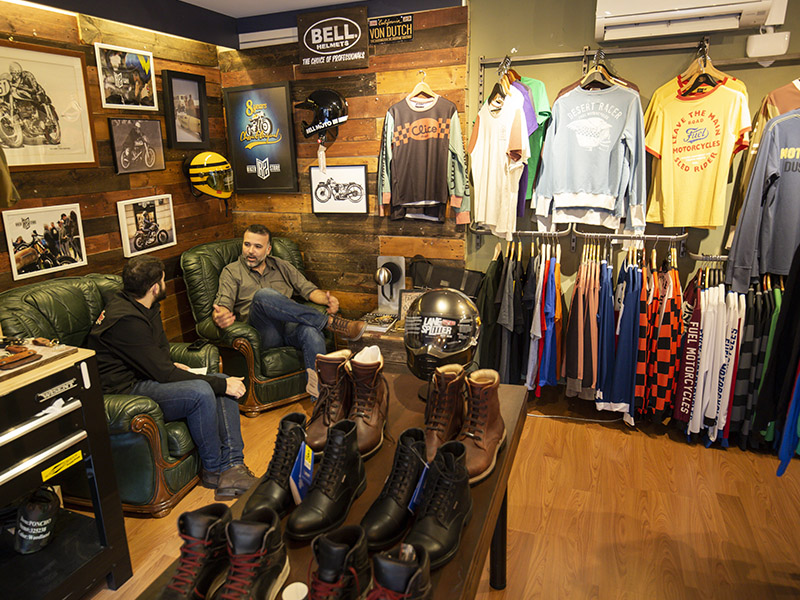 R2 Biker Store (Barcelona): Un oasis urbano