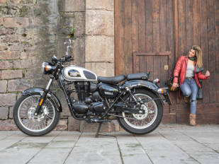 Benelli Imperiale 400: Historia con clase Benelli Imperiale 400: Historia con clase