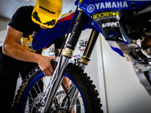 Los pilotos de Dunlop comparten su pasión por las motos en la iniciativa Living the Dream