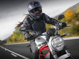 Estilo y protección con la gama de equipamiento para mujer de Seventy Degrees