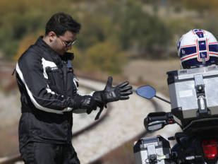 Seventy Degrees da cinco claves sobre los guantes de moto