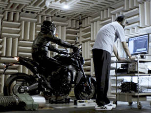 Las claves del sonido poderoso de la Yamaha MT-09