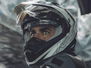 KV30 Enduro Flash, un casco de Kappa ideal para viajes largos