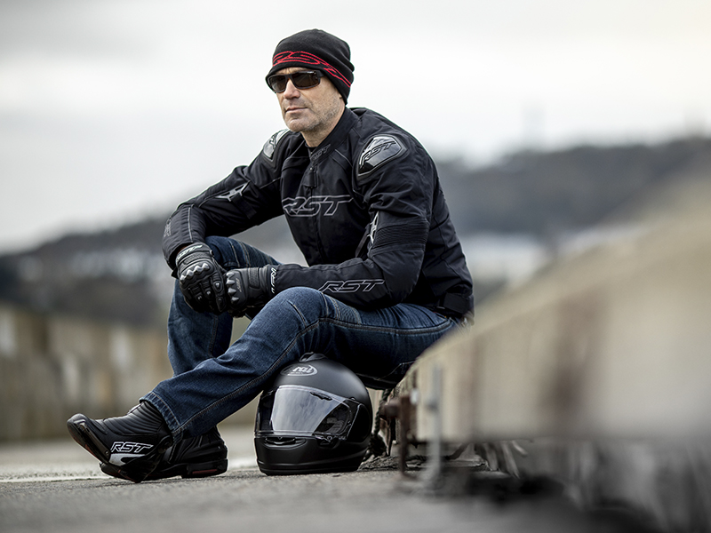 Más prendas RST con airbag integrado