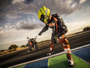 KTM 1290 Super Duke R: Animal salvaje KTM 1290 Super Duke R: Animal salvaje
