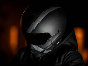 Casco Bell Broozer, un convertible de look streetfighter