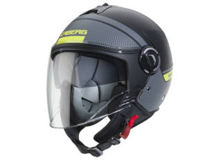 Practicidad y estilo con el nuevo demi jet Riviera V4 de Caberg
