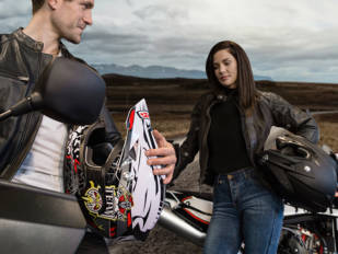 NZI regresa al off road por todo lo alto con el casco Knobby