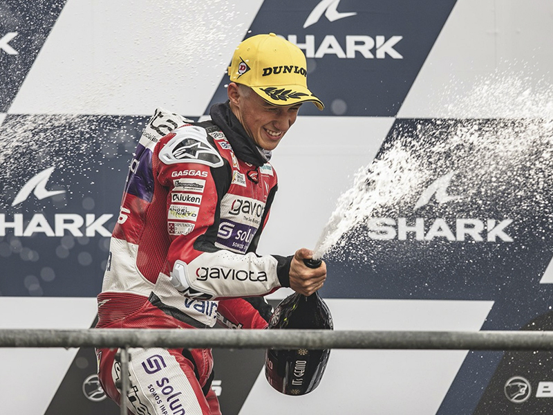 Sergio García da a GasGas su primera victoria en Moto3