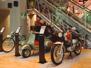 Magnífica exposición de motos históricas en Casa SEAT de Barcelona