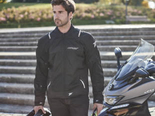 Protección y ventilación con las chaquetas SD-JR52 y SD-JR54 de Seventy Degrees